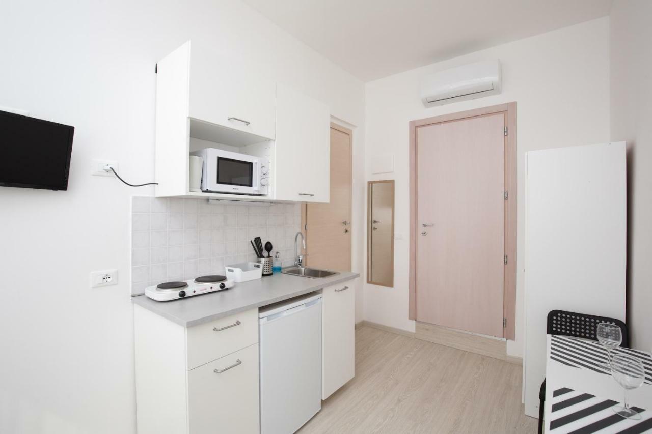 Rimini Youth Apartment Экстерьер фото